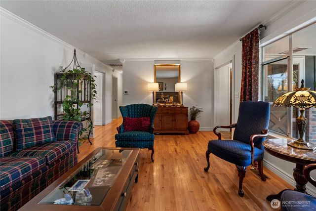 4025 Brouse Boulevard W, University Place, WA 98466
