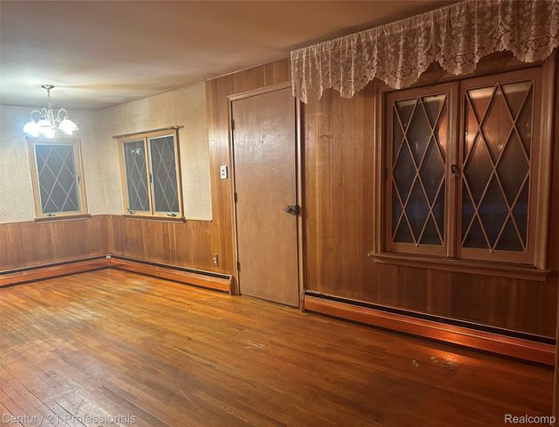21776 E Fairway Drive S, Southfield, MI 48033