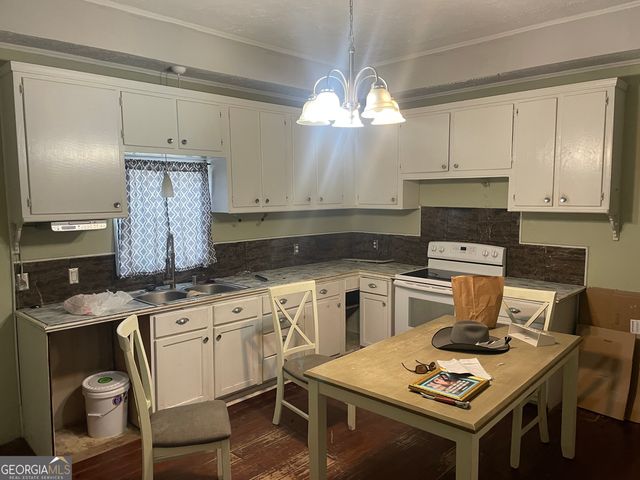 124 Harper Street, Jackson, GA 30233