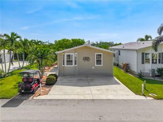 5617 Brightwood Dr., Fort Myers, FL 33905