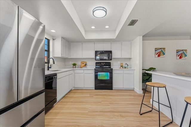 8810 41ST STREET N, Pinellas Park, FL 33782