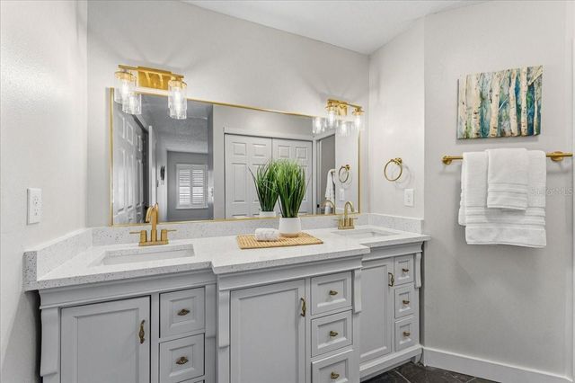 8810 41ST STREET N, Pinellas Park, FL 33782