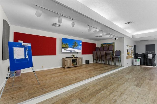 8810 41ST STREET N, Pinellas Park, FL 33782