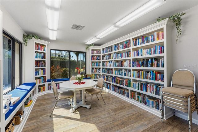 8810 41ST STREET N, Pinellas Park, FL 33782