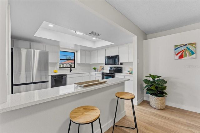 8810 41ST STREET N, Pinellas Park, FL 33782