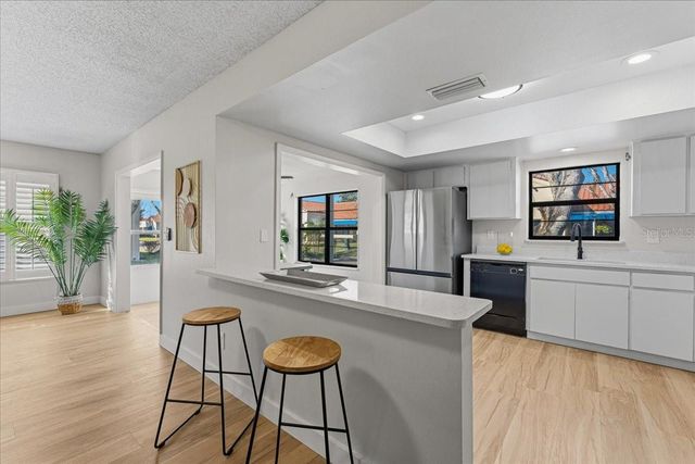 8810 41ST STREET N, Pinellas Park, FL 33782