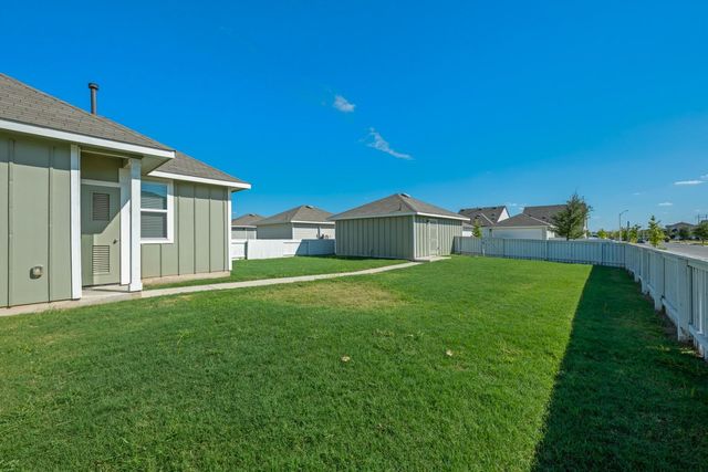 300 Hortus DR, Kyle, TX 78640