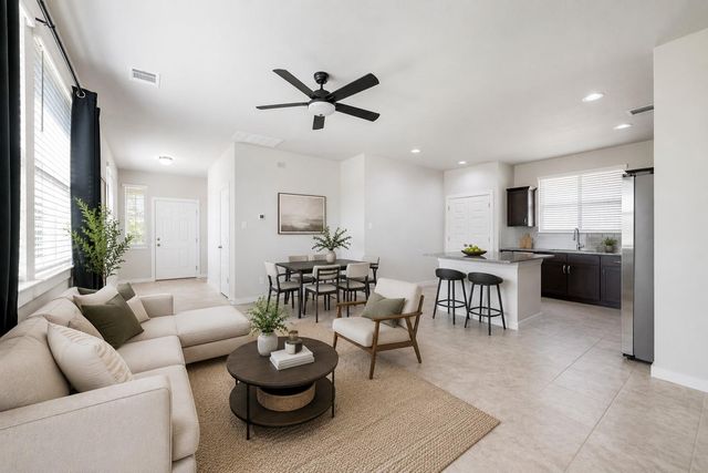 300 Hortus DR, Kyle, TX 78640