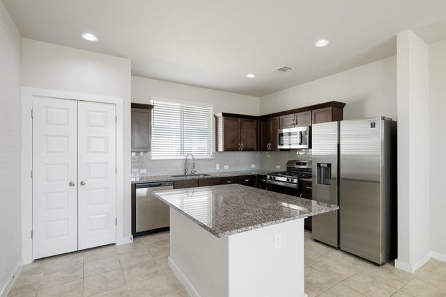 300 Hortus DR, Kyle, TX 78640