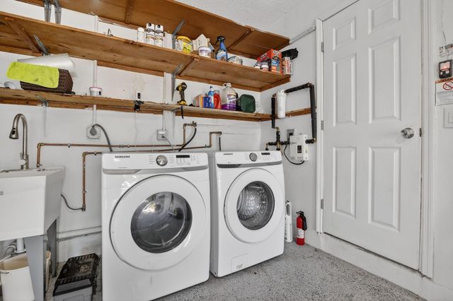 8845 NW 14th Street, Plantation, FL 33322
