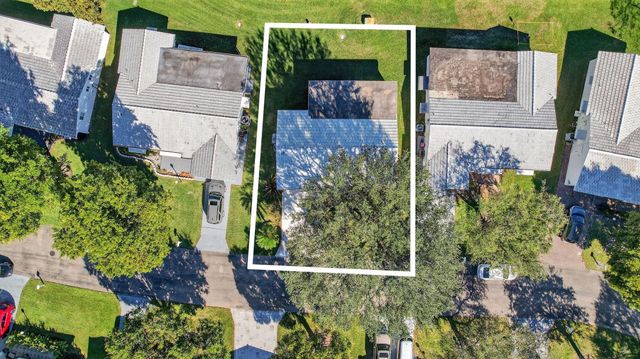 8845 NW 14th Street, Plantation, FL 33322
