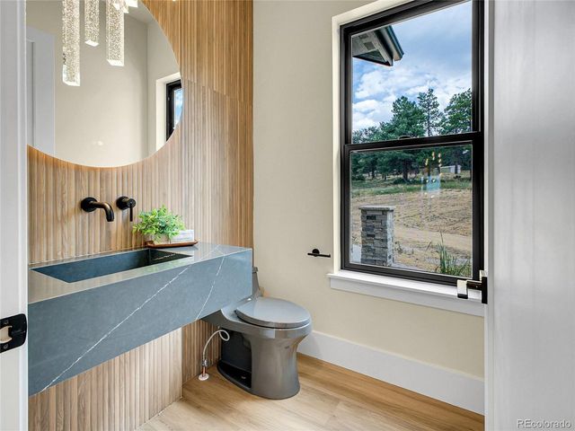 1555 Arrowpoint Ct, Franktown, CO 80116