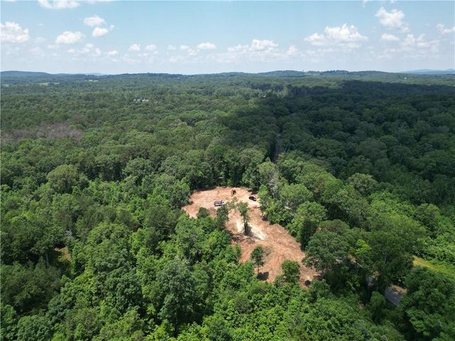 957 Roundtop Road, Ellijay, GA 30540