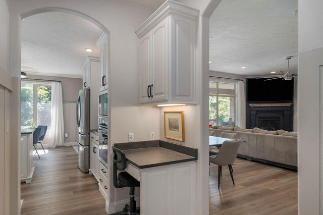 5748 S Winsor Drive, Battlefield, MO 65619