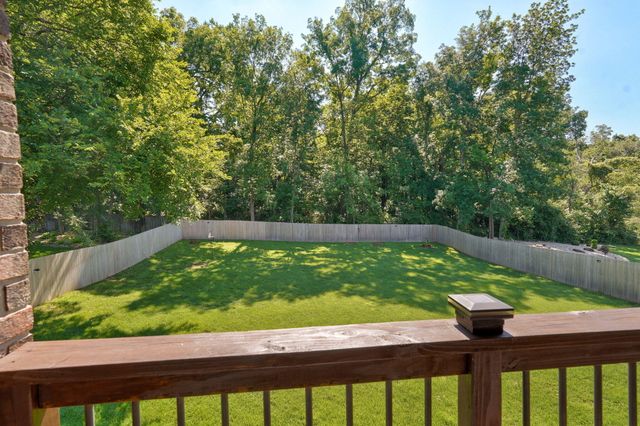 5748 S Winsor Drive, Battlefield, MO 65619