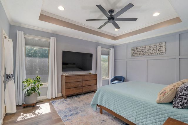 5748 S Winsor Drive, Battlefield, MO 65619