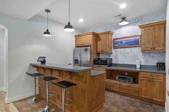 5748 S Winsor Drive, Battlefield, MO 65619