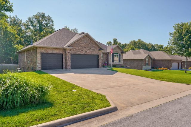 5748 S Winsor Drive, Battlefield, MO 65619