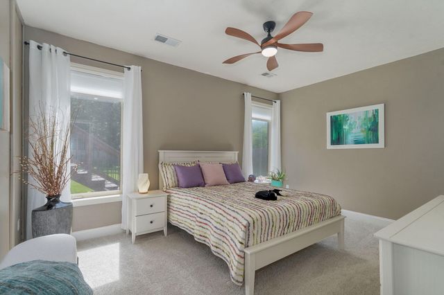 5748 S Winsor Drive, Battlefield, MO 65619