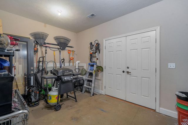 5748 S Winsor Drive, Battlefield, MO 65619