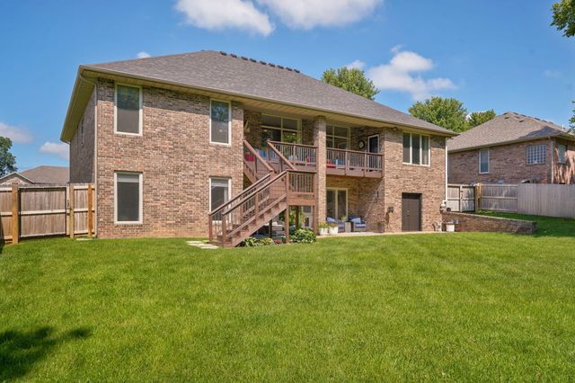 5748 S Winsor Drive, Battlefield, MO 65619