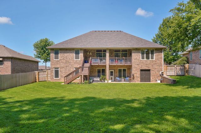 5748 S Winsor Drive, Battlefield, MO 65619