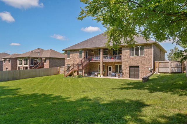5748 S Winsor Drive, Battlefield, MO 65619