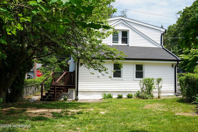 383 Navesink Avenue, Atlantic Highlands, NJ 07716