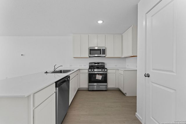 3816 Swift Fox Rd, New Braunfels, TX 78130