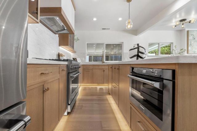 2600 Evergreen Drive, San Bruno, CA 94066