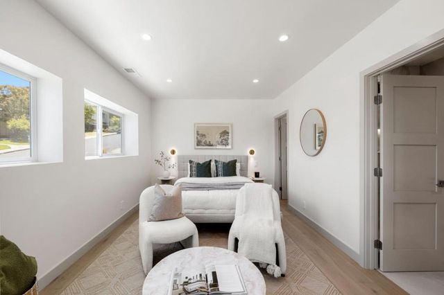 2600 Evergreen Drive, San Bruno, CA 94066