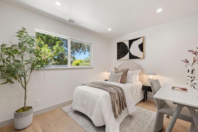 2600 Evergreen Drive, San Bruno, CA 94066