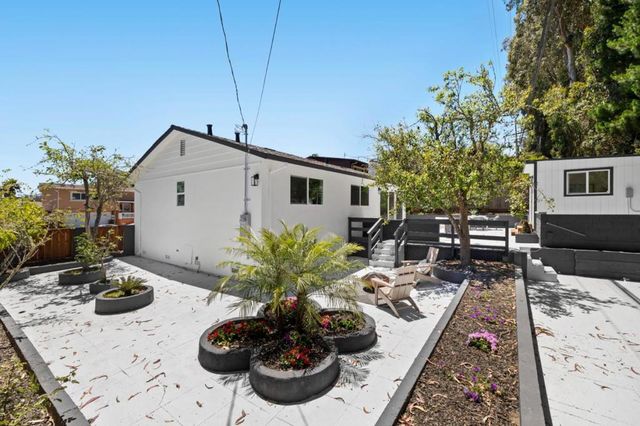 2600 Evergreen Drive, San Bruno, CA 94066