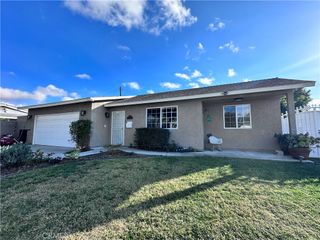 8682 Camel Circle, Huntington Beach, CA 92647