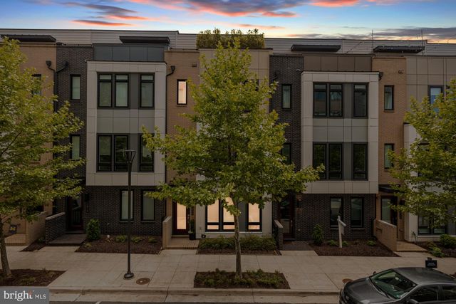 2820 TELEK PL, Alexandria, VA 22314