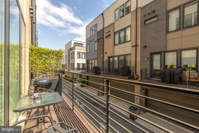 2820 TELEK PL, Alexandria, VA 22314