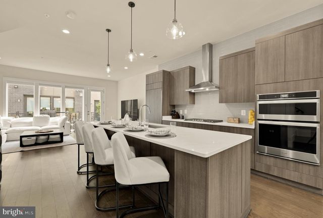 2820 TELEK PL, Alexandria, VA 22314