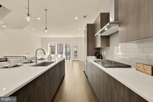 2820 TELEK PL, Alexandria, VA 22314