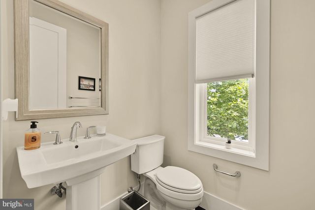 2820 TELEK PL, Alexandria, VA 22314