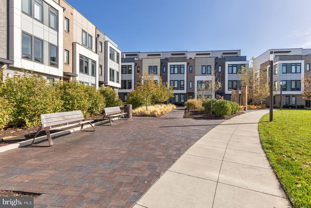 2820 TELEK PL, Alexandria, VA 22314