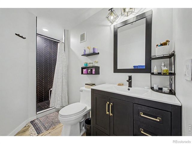 2185 Hackberry Circle, Longmont, CO 80501