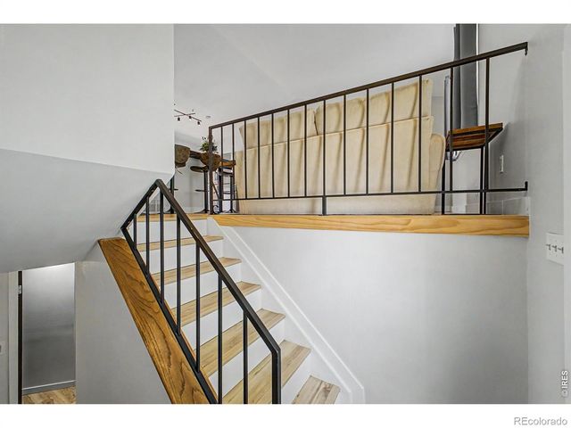 2185 Hackberry Circle, Longmont, CO 80501