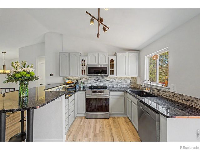 2185 Hackberry Circle, Longmont, CO 80501