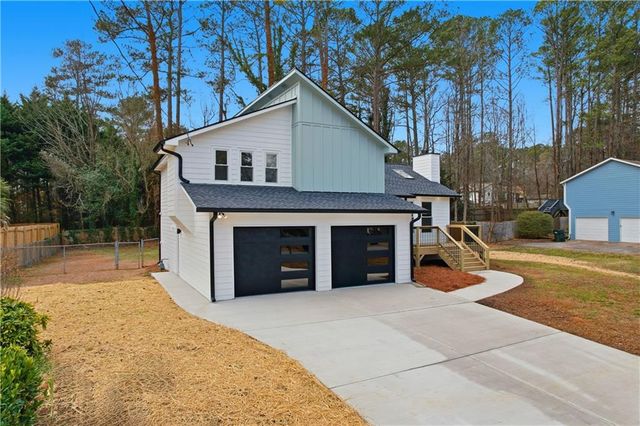 2977 Lowe Trail, Marietta, GA 30066