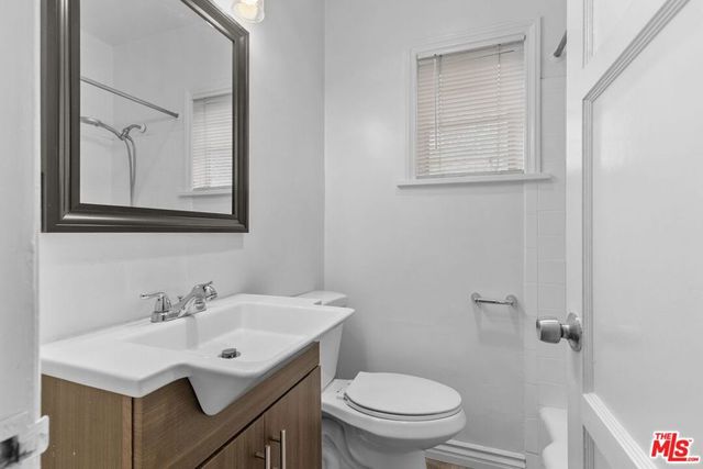 727 Crenshaw Boulevard, Los Angeles, CA 90005