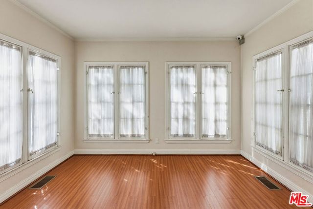 727 Crenshaw Boulevard, Los Angeles, CA 90005