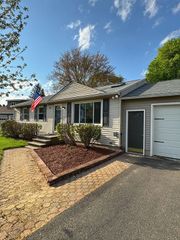 33 Pershing Ave, South Hadley, MA 01075