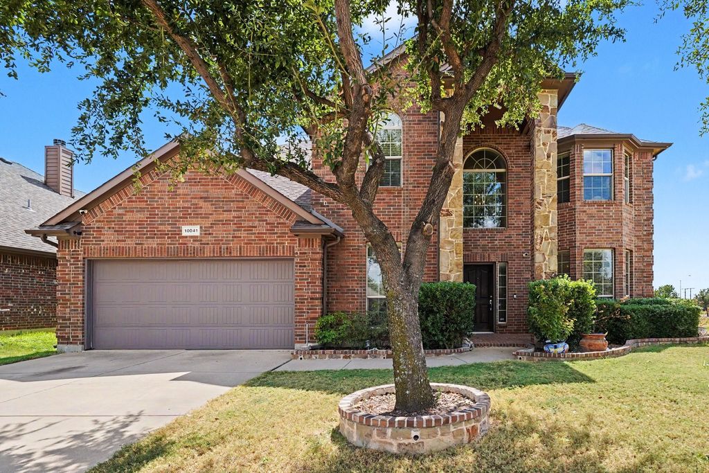 10041 Red Bluff Lane, Fort Worth, TX 76177 — exterior