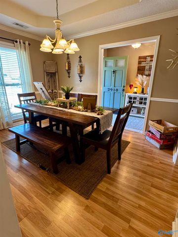 2910 Winfrey Drive SW, Decatur, AL 35603