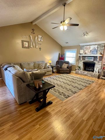 2910 Winfrey Drive SW, Decatur, AL 35603